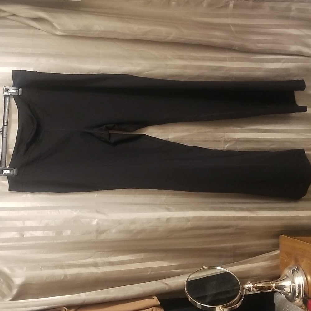XL Lady Footlocker Athletic Pants